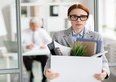 100 dipendenti della banca scoprono accidentalmente di essere stati licenziati. Colpa di una e-mail precoce