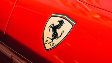 Ferrari debutta nella vela. Elkann svela il progetto Hypersail, “somiglierà a un'astronave”