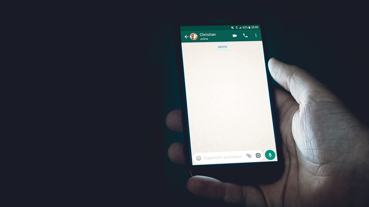 Come guardare lo stato WhatsApp in incognito