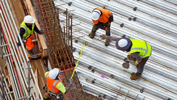 Primo Maggio: festeggiamo il lavoro o il suo declino?