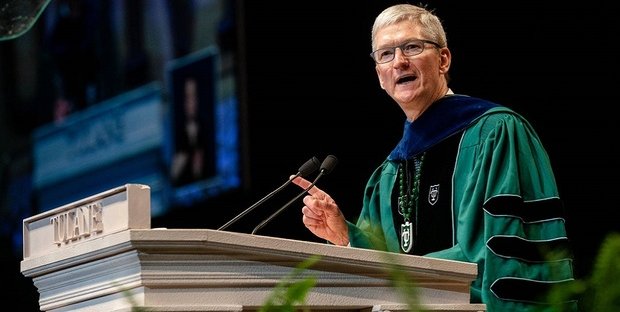 Tim Cook Discorso Ai Laureandi Tulane Abbiamo Fallito Sul Cambiamento Climatico