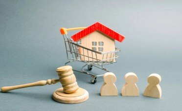 Comprare casa all'asta, come funziona? Procedura, costi e rischi