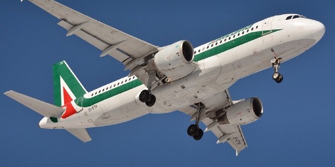 Alitalia Oggi L Ultimo Volo Cosa Cambia Da Domani Per I Passeggeri