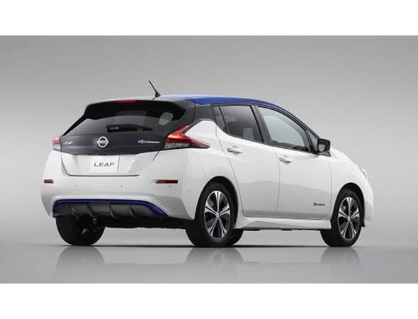 Dot custom nissan leaf