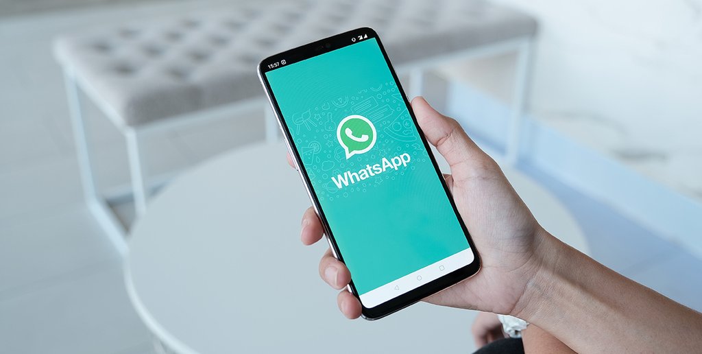 Come inviare GIF animate su WhatsApp. Guida semplice