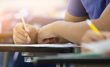 Concorso scuola 2025, ecco i bandi. Requisiti e link per le domande
