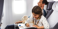 I minori possono viaggiare in aereo da soli?