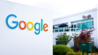 Alphabet, trimestrale da record: utili volano a $15,2 miliardi grazie a Google