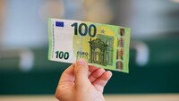 Stipendio insegnanti: aumento di 100 euro netti al mese