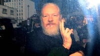 WikiLeaks, la grazia di Trump ad Assange in cambio del silenzio sulla Russia?
