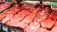 Cosa si nasconde dietro la carne a basso costo?
