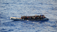 Centri migranti in mezzo all'oceano: il terribile piano del governo inglese per fermare gli sbarchi