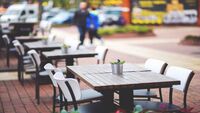 Fondo perduto per i ristoranti: nuovi beneficiari nel decreto Agosto