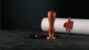 È valido il testamento scritto a mano in casa senza notaio?